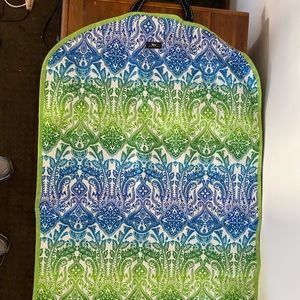 Scout Gown & Out Garment Bag
